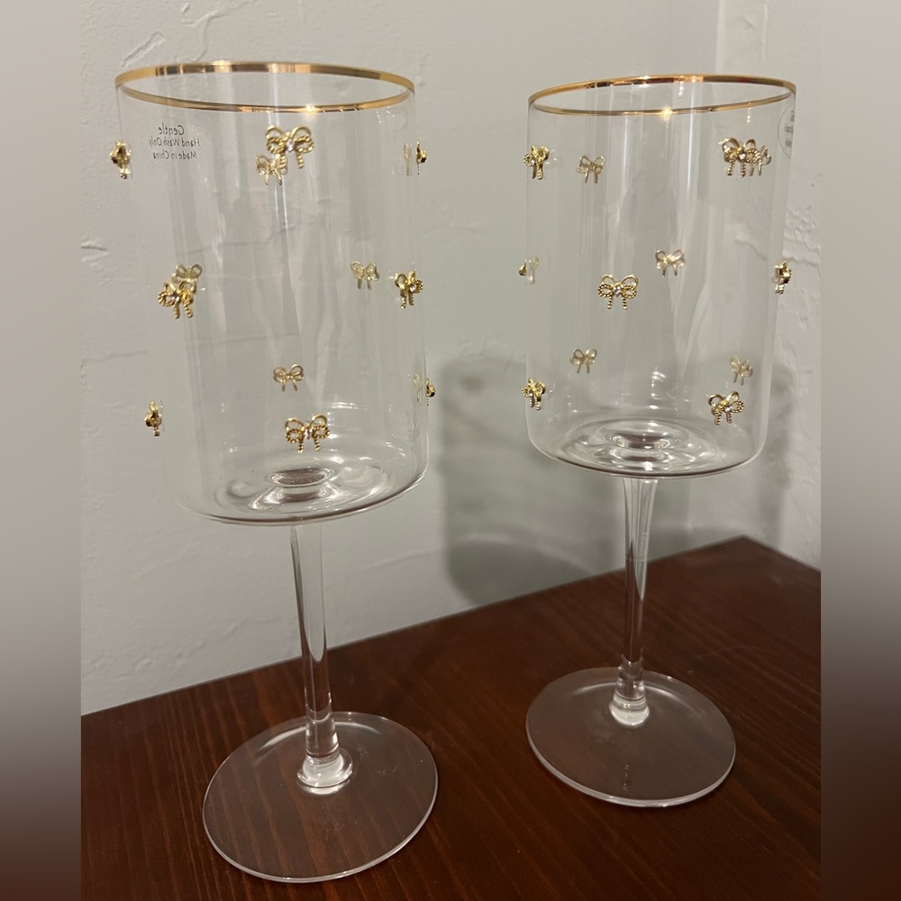 Golden Bow Wine glasses